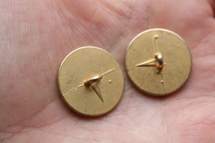 7/8" 22.4mm 36L Italian Matt Gold Crest / Military Buttons