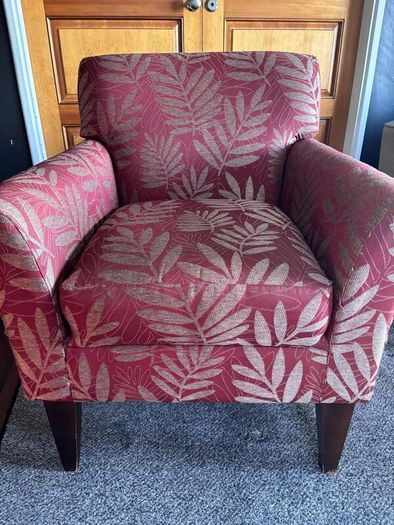Armchair - gold/red fabric