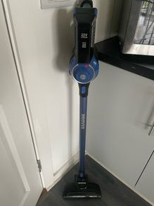 Cordless vacuum