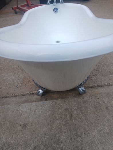 Cast iron slipper  bath