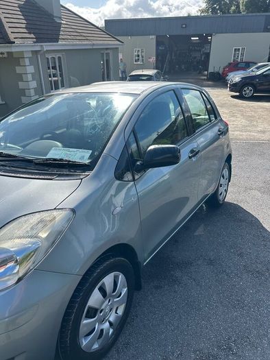 For sale 2010 Toyota Yaris 1.0 mint car