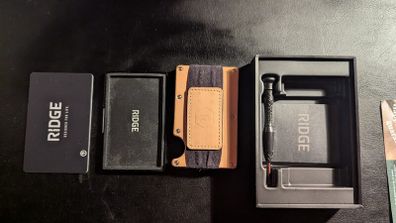 Ridge Wallet - Natural Leather with Cash Strap + Added Coin Tray
