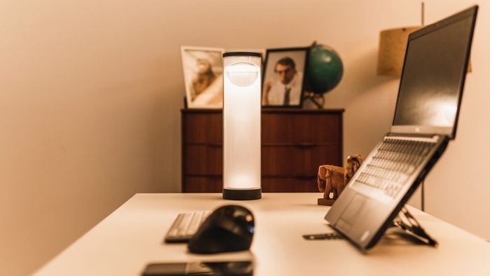 Bakker Elkhuizen EnergyByLight -  Premium Smart Desk Lamp