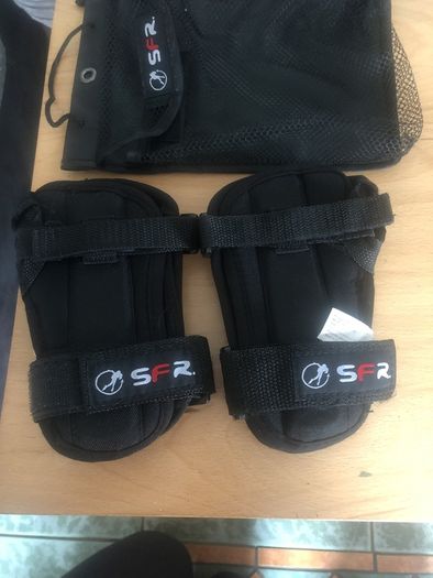 wrist guards size L