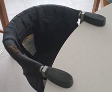 Mountain buggy counter/table clip on seat