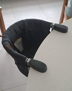Mountain buggy counter/table clip on seat