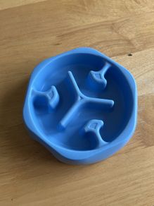 Pet bowl