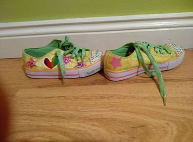 Girl shoes