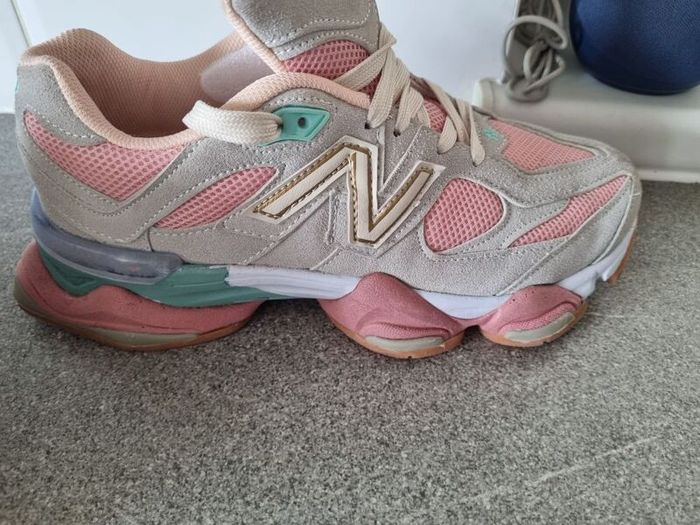 New balance  9060