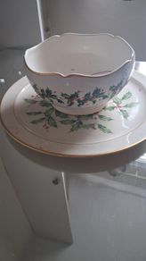 ceramic Christmas decorative bowl with Lenox stamp