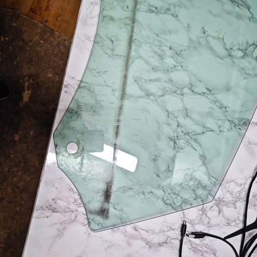 Renault Megane 2017 Front Passenger Side Window