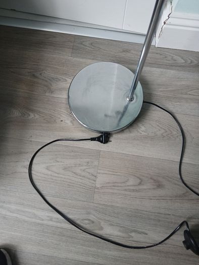 floor lamp