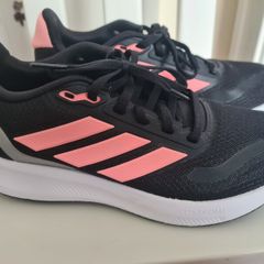 girl's shoes brand new