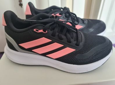 girl's shoes brand new