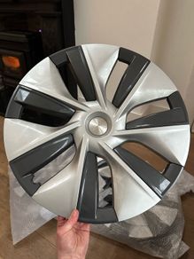 Tesla Model Y Gemini Wheel Covers x 4