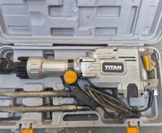 concrete  breaker 230v 16.8kg