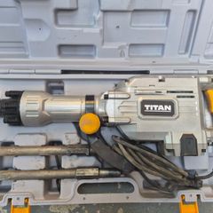 concrete  breaker 230v 16.8kg