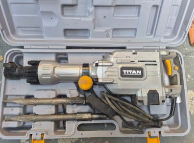 concrete  breaker 230v 16.8kg