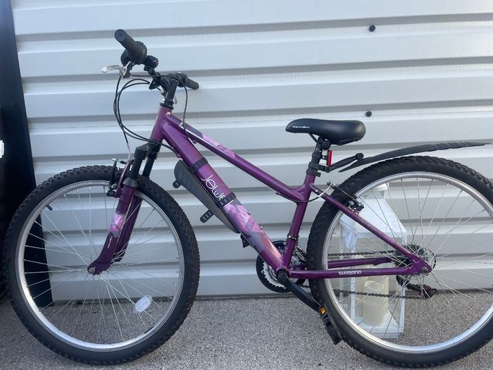 Kids / Ladies Apollo Jewel Mountain Bike (as New)