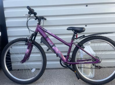 Kids / Ladies Apollo Jewel Mountain Bike (as New)
