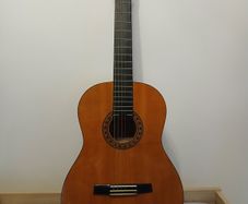 valencia guitar