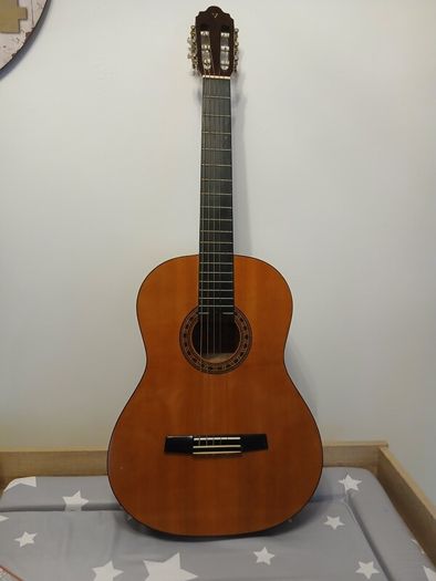valencia guitar
