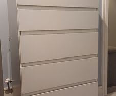 Chest of drawers