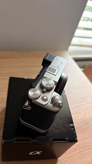 sony a7c II | silver | mint condition | only 9000 shutter count