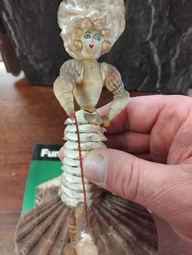 Vintage Shell Art