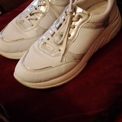 Ladies footwear