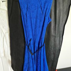 Size 10 blue sleeveless round neck dress.