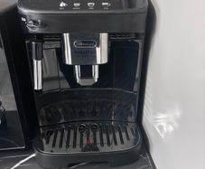 Delonghi Magnifica Evo bean to cup coffee machine