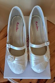 Girls Holy Communion/Flower girl Shoes (Ivory)