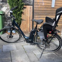 Raleigh Motus Grand Tour Electric Bike with Child Seat