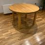 For Sale Oak Dining Table and 6 matching chairs Image 4