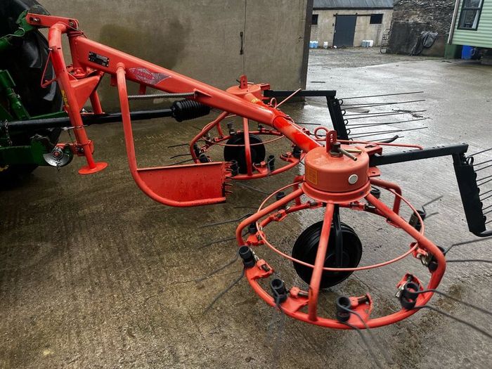 Kuhn  Pz 300 Haybob