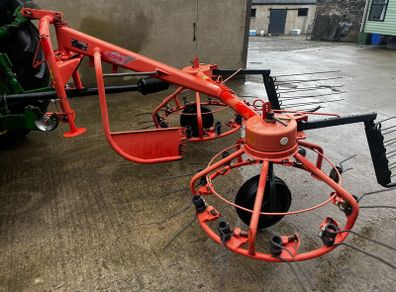 Kuhn  Pz 300 Haybob