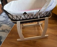 Baby Moses basket and rocking stand