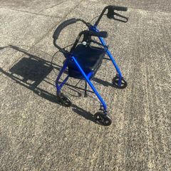 Rollator walking frame