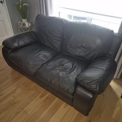 3 & 2 seater black sofa