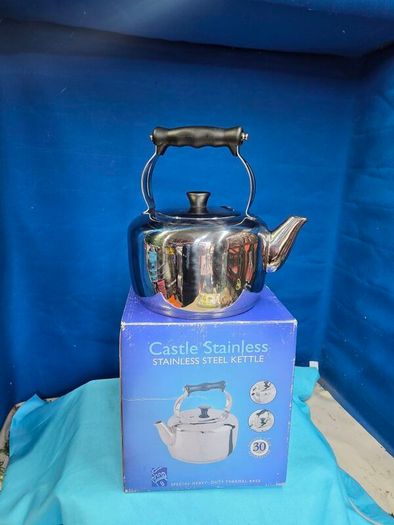 vintage castle kettle