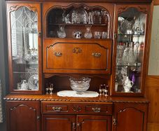 Large display press / cabinet