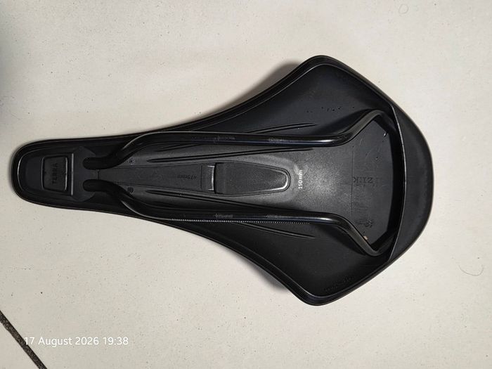 Bicycle saddle - Professional Fizik Terra Argo 3
