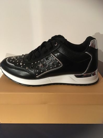 MENBUR Studded Trainers 40 New    /    Menbur Women Smart Sneakers 6.5