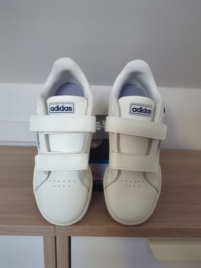 New Adidas, uk1