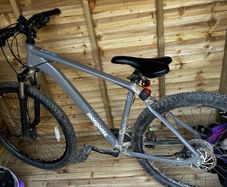 Mongoose 27.5 Mountain bike