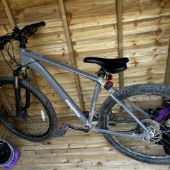 Mongoose 27.5 Mountain bike
