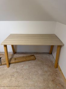 Small dining table / desk
