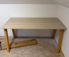 Small dining table / desk