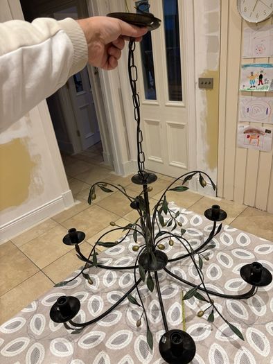 2 chandeliers / ceiling lights